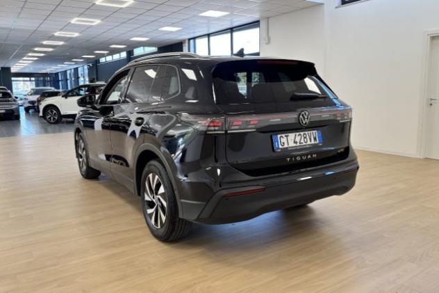 VOLKSWAGEN Tiguan 1.5 eTSI 150 CV ACT DSG Edition Plus rif. 24201017 - Foto 5