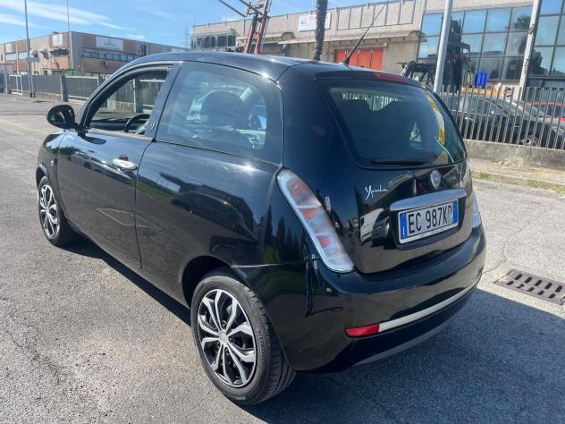 Lancia Ypsilon 1.2 - Foto 6
