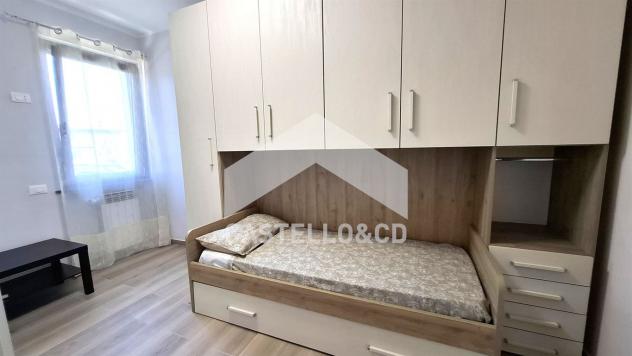 Trilocalino ristrutturato con box doppio - Foto 17