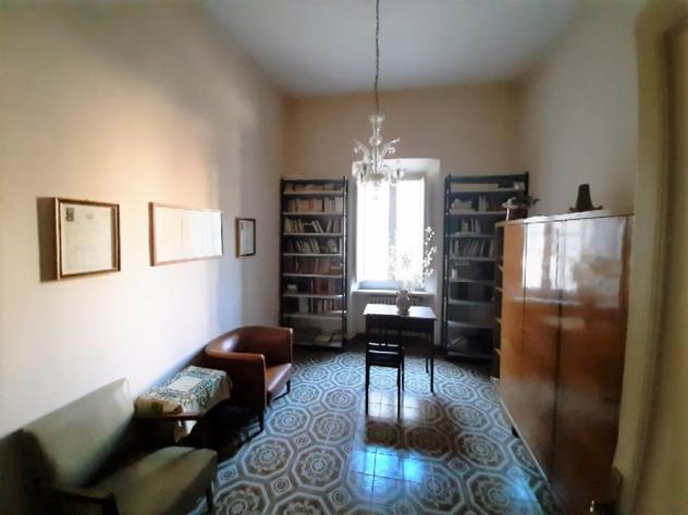 Orvieto centro - Ampio appartamento al piano nobile con terrazza in vendita in posizione centrale - Foto 5