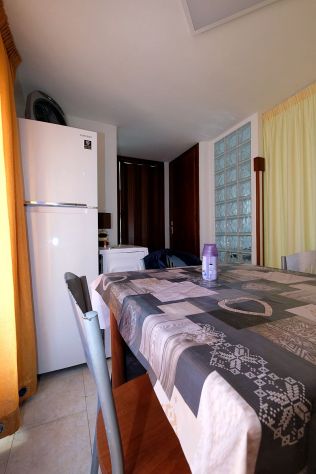 Bivano Arredato, Climatizzato, Arredi Nuovi - Foto 3