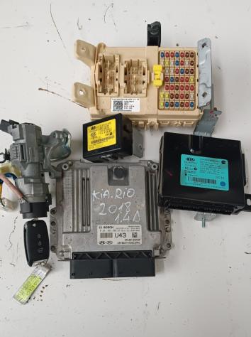KIT CENTRALINA MOTORE KIA Rio 4° Serie 0281033502 diesel 1.4 (11)