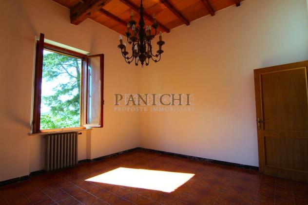 Porzione di casolare con ampio garage, resede e oliveto - Foto 14