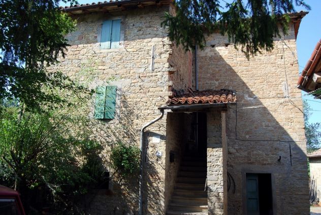 RUSTICO E TERRENI A SCURANO (PR) - Foto 4