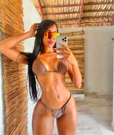 Karina 24 Anni — Lignano Sabbiadoro Escort e Massaggi - Foto 2 Tel:3509553054