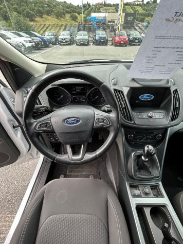 Ford Kuga 1.5 TDCi 120CV S&S 2WD Titanium - Foto 9