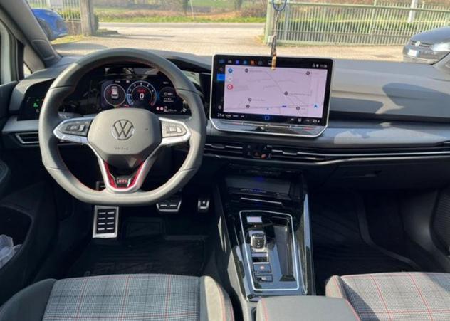 Volkswagen Golf 2.0 TSI GTI DSG 265cv (vettura ufficiale Italiana) - Foto 8