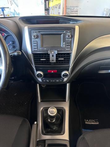 Subaru Forester 2.0D XS 4x4 - Foto 8