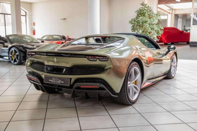 FERRARI 296 GTS SPECIAL PAINT|LIFT|CARBON+LEDS|RACING SEATS|JBL rif. 24133137 - Foto 7