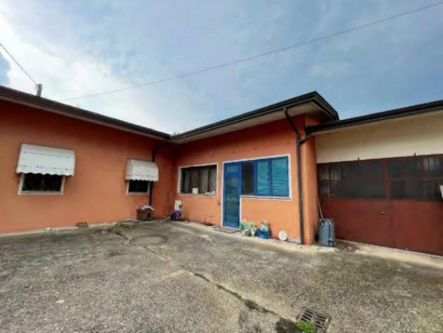 Immobile in asta di 404 m² con più di 5 locali e box auto in vendita a Gazzo - Foto 3