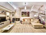 Villa di 140 m² con 5 locali in vendita a Matera