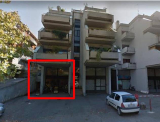 Immobile in asta di 374 m² con più di 5 locali in vendita a Teramo - Foto 2