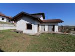 Villa di 220 m² con 3 locali e box auto doppio in vendita a Andezeno