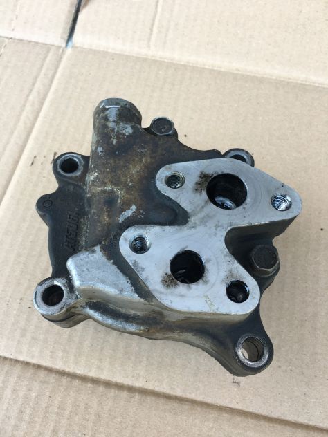 Pompa OLIO Nissan KING CAB D21 2.5 Diesel motore SD25 - Foto 3