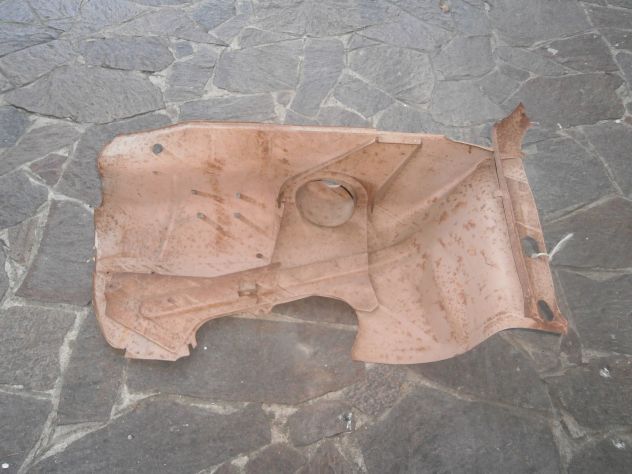 Passaruota anteriore SINISTRO Fiat 127 berlina special 1° prima serie lato guida