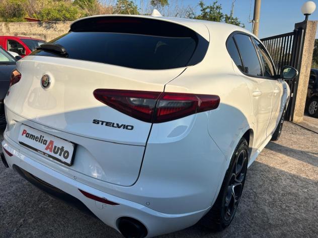 Alfa Romeo Stelvio 2.2 Tb 210 CV AT8 Q4 Veloce - 2021 - Foto 4
