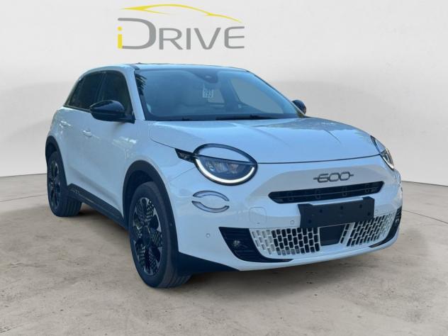 FIAT 600 Hybrid 100 CV DCT MHEV La Prima "BIANCO"