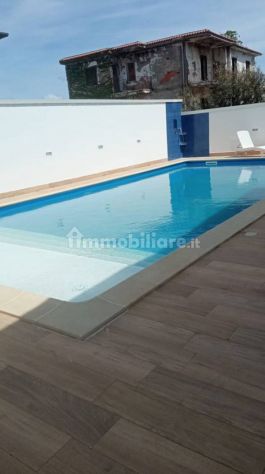 SPLENDIDA VILLA A PINETAMARE