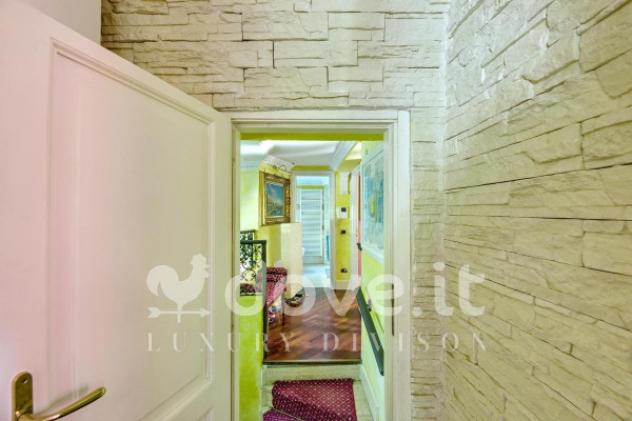 Villa di 286 m² con più di 5 locali e posto auto in vendita a Varese - Foto 19