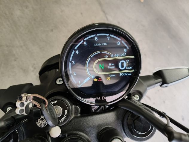Royal Enfield Guerrilla 450 - Foto 3