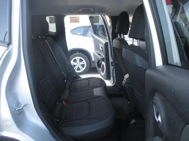 Jeep Renegade 2.0 Mjt 140CV 4WD Limited - Foto 5