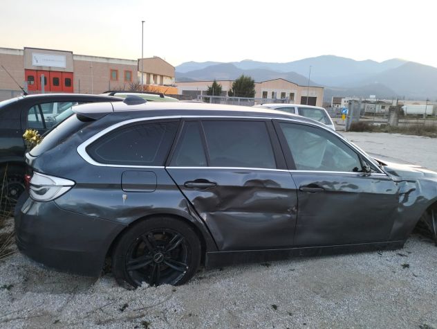BMW Serie 3 (F31) 318d Touring Steptronic - Foto 7