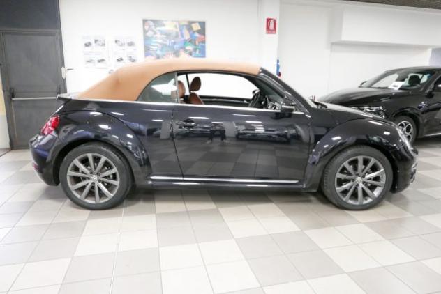 VOLKSWAGEN Maggiolino Cabrio 2.0 TDI DSG Design BlueMotion Technology rif. 24167440 - Foto 6