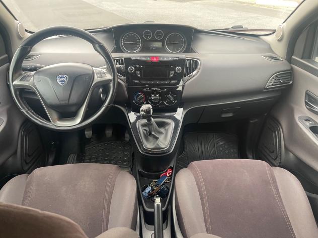 Lancia Ypsilon 1.3 MJT 16V 95 CV 5 porte - Foto 10