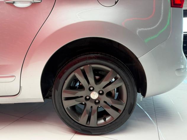Peugeot 5008 115CV STOP&START ACTIVE 7 POSTI AUTOMATICO TETTO - Foto 8