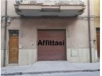 Locale ad uso Magazzino su strada larga  di mq.90 unico vano, w.c. e grande ripo