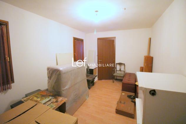 CASA AFFIANCATA di 10 vani e di 349 mq (VALDOBBIADENE) rif. LC60_5 - Foto 16