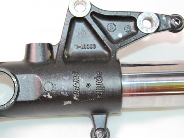 SHOWA FORCELLA SINISTRA MOTO GUZZI GRISO 1100 2005 - 2011 AP8123638 LEFT FORK SHOWA SENZA MOLLA E REGISTRO ESTENSIONE - Foto 4