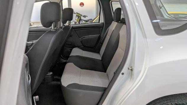 Dacia Duster 1.5 dCi 110CV 4x2 Ambiance - Foto 9