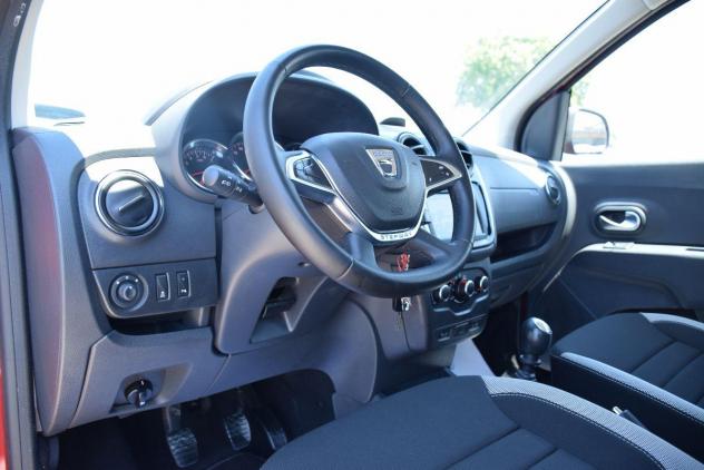 DACIA Lodgy Stepway 7 POSTI 1.5BluedCi 8V 115CV 6M - NAVI - CRUISE - BT - SENSORI - ANDROID AUTO - CARPLAY - CLIMA - OK NEOPATENTATI - UNICO PROPRIETA - Foto 5