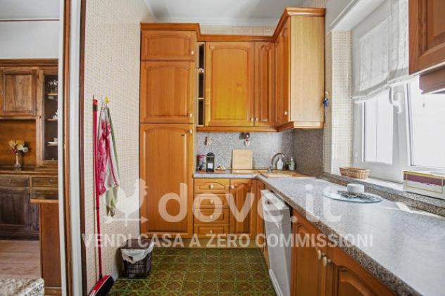 Villa di 222 m² con più di 5 locali e box auto in vendita a Laveno-Mombello - Foto 20