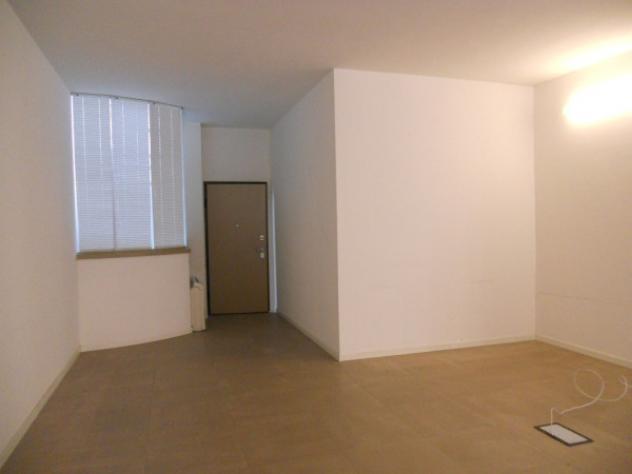 Immobile di 92 m² con 1 locale in affitto a Pero - Foto 5
