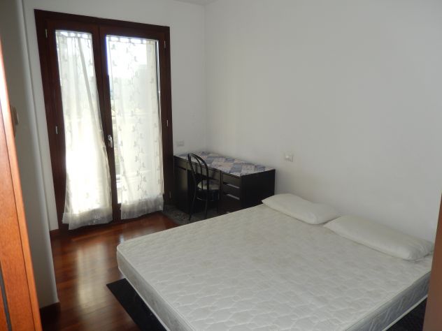 Camera singola o posto letto x ragazza zona Bicocca Uni, MM5 Ponale, Greco-Pirel