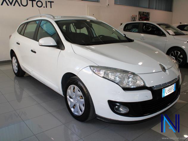 RENAULT Mane 1.5 dCi 110 CV S&S SporTour Wave - Foto 3