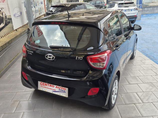 HYUNDAI - i10 - 1.0 MPI Login - Foto 3