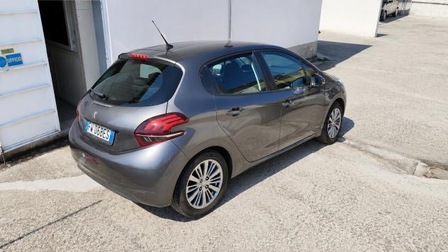 PEUGEOT 208 1.5 HDI 102 cv - Foto 8