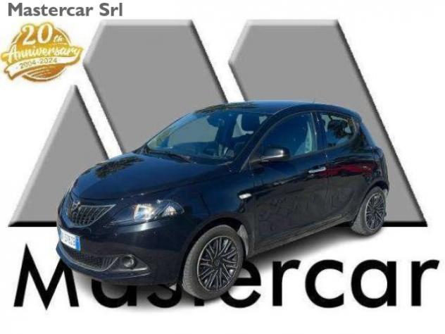LANCIA Ypsilon 5p. Neopatentati 1.0 hybrid Gold tg: GK578ZB rif. 23841183