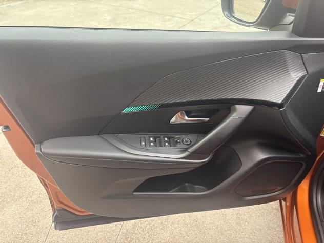 Peugeot 2008 BlueHDi EAT8 Allure - 2021 - Foto 9