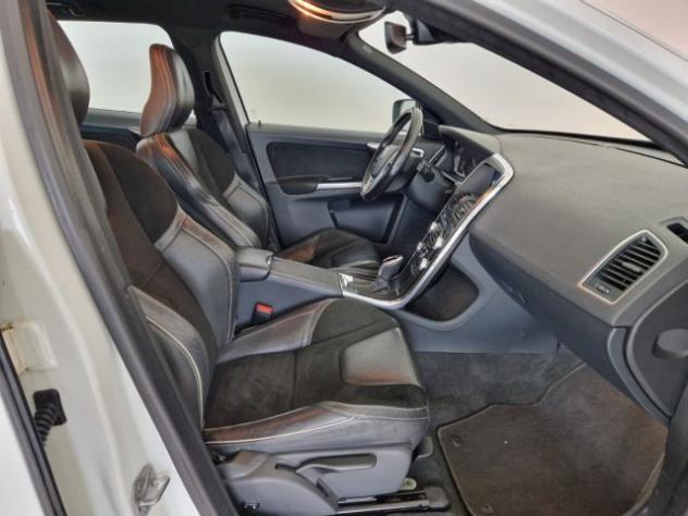 VOLVO XC60 VOLVO XC60 D3 Geartronic R-design rif. 23692854 - Foto 6