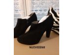Tronchetti donna num 41 nuovissimi + borsa similpelliccia