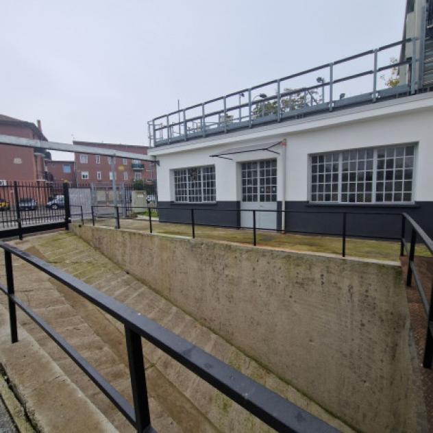 Immobile di 650 m² con 2 locali in affitto a Pero - Foto 3