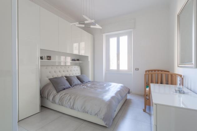 milano splendido appartamento via Paduli 18 ristrutturato piano alto soggiorno cucina vista due camere bagno euro 485.000 ? trattabili info@lecaseital - Foto 7