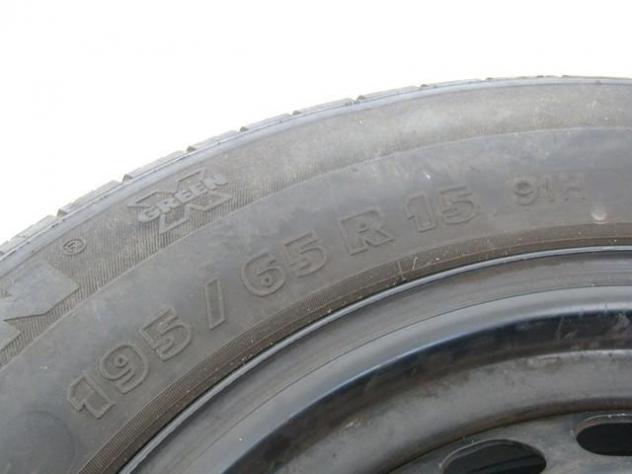 3B0601027D RUOTA DI SCORTA MICHELIN ENERGY AUDI A4 8E SW 1.9 D 96KW 5M 5P (2001) RICAMBIO USATO 195/65R15 91H A1203 6JX15H2 ET37 INTERASSE 5X112MM - Foto 4