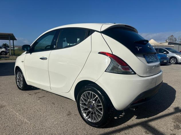 Lancia Ypsilon 1.2 Benzina/GPL - Foto 5
