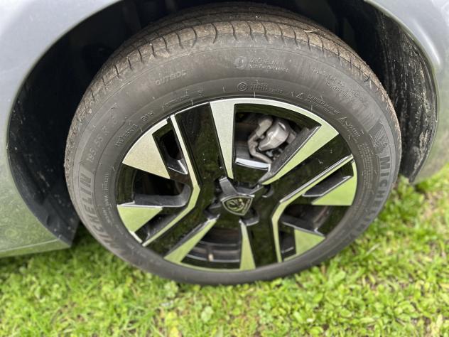 Peugeot 208 PureTech 100 Stop&Start 5 porte Allure - Foto 9