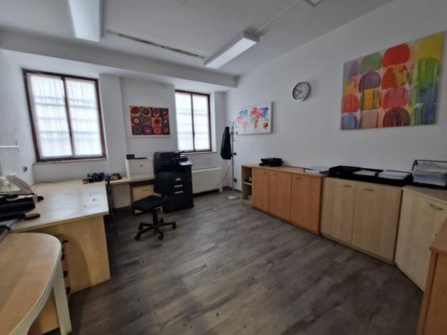 Immobile di 1250 m² con più di 5 locali in vendita a Baranzate - Foto 18